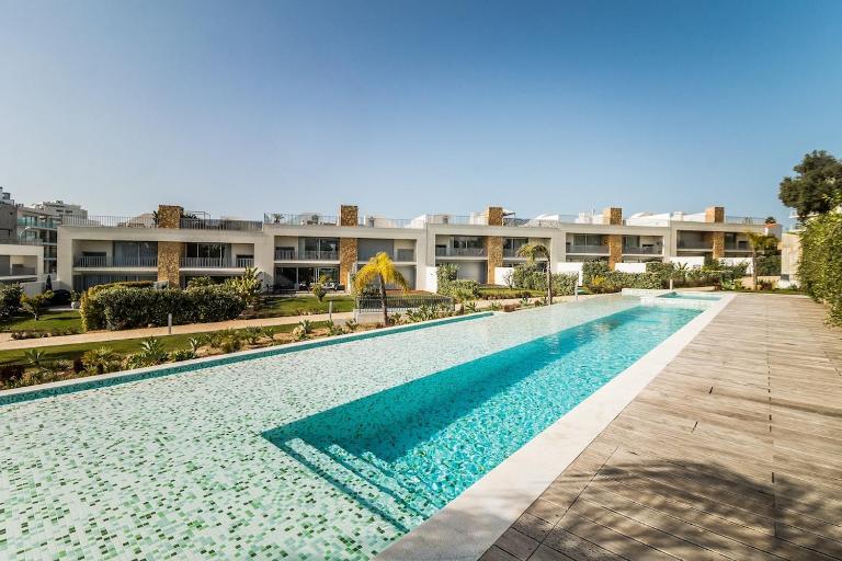 Family Villa 3 Bedrooms private rooftop with Pool - B&B Albufeira