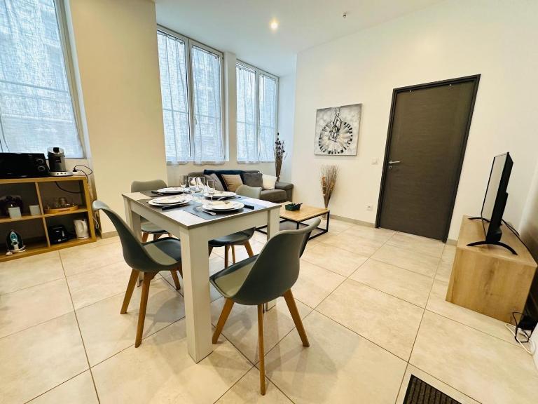 SENS Agréable appartement - B&B Sens