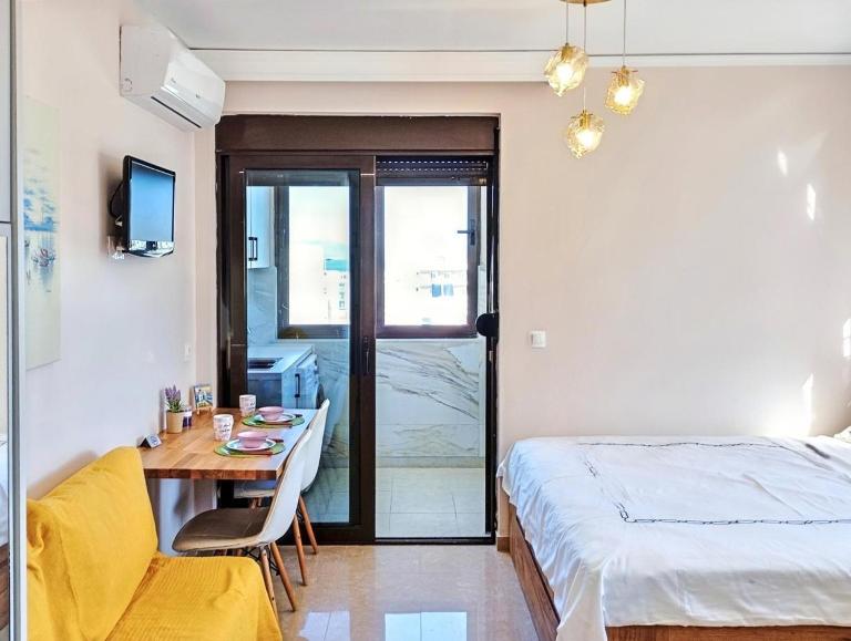 7-Modern city center studio with sea view! - B&B Rodi