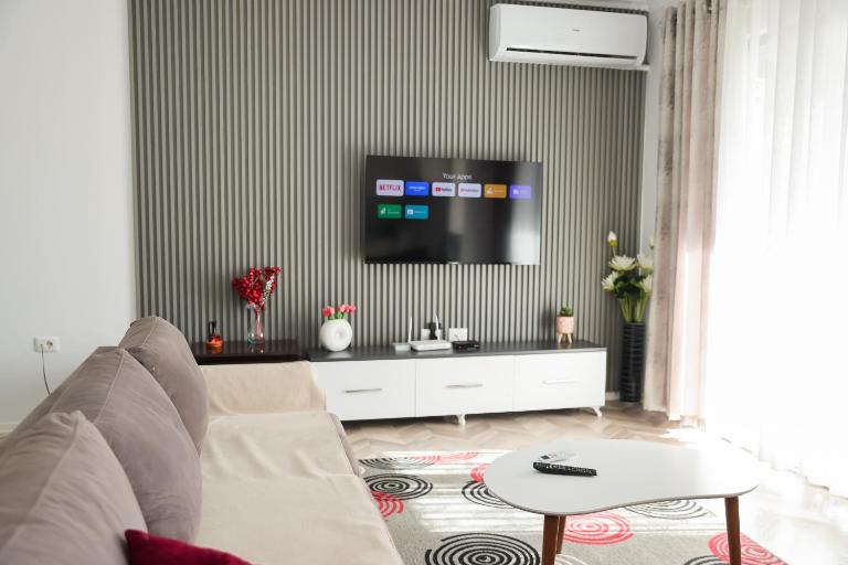 Family apartment - Ferienwohnung Tirana