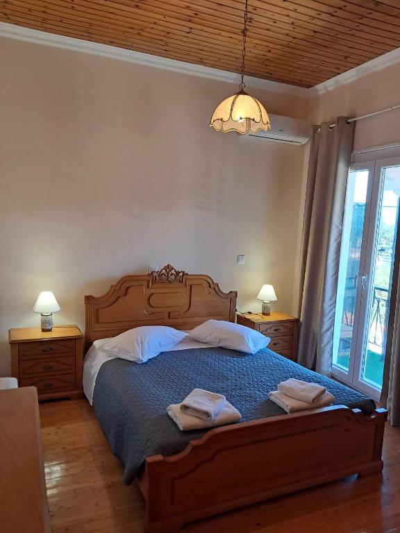 Kostas House - B&B Kouspádes