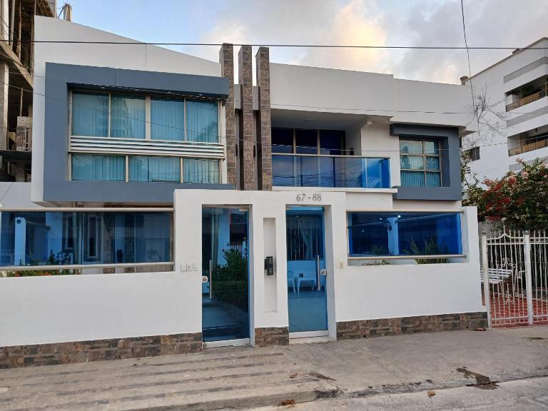 Apartamentos Crespo 67 aeropuerto - Chambres d'hôtes Carthagène