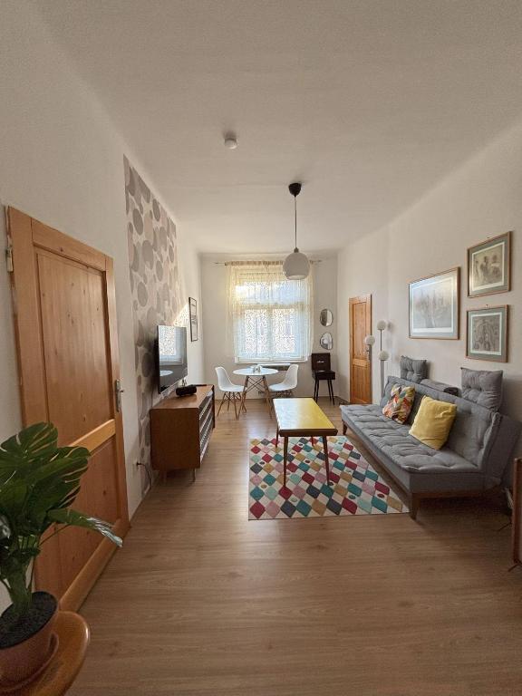 Vintage Brussels Style on Prague 4 - Ferienwohnung Prag