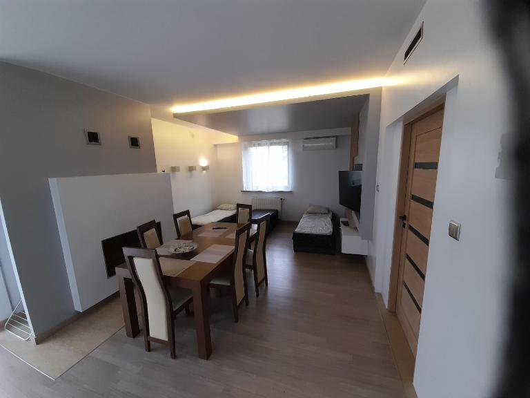 Apartament Nethouse dla 12 osób - B&B Płock
