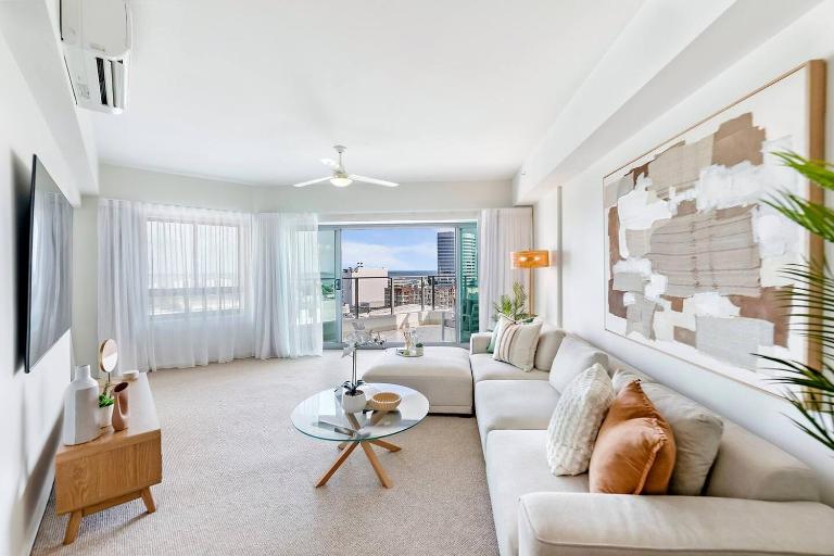 The Palm on Knuckey - Chic CBD Stay near Waterfront - Bed and Breakfast Darwin