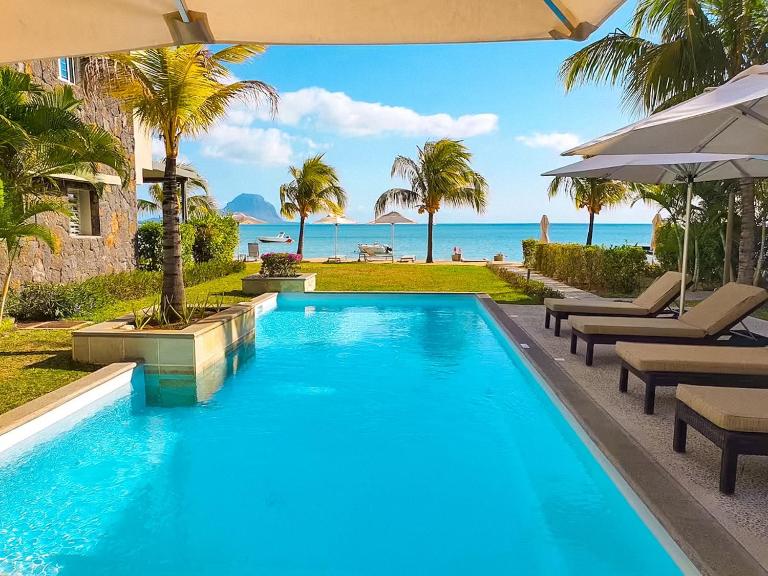 Beachfront Appartment - B&B Grande Rivière Noire