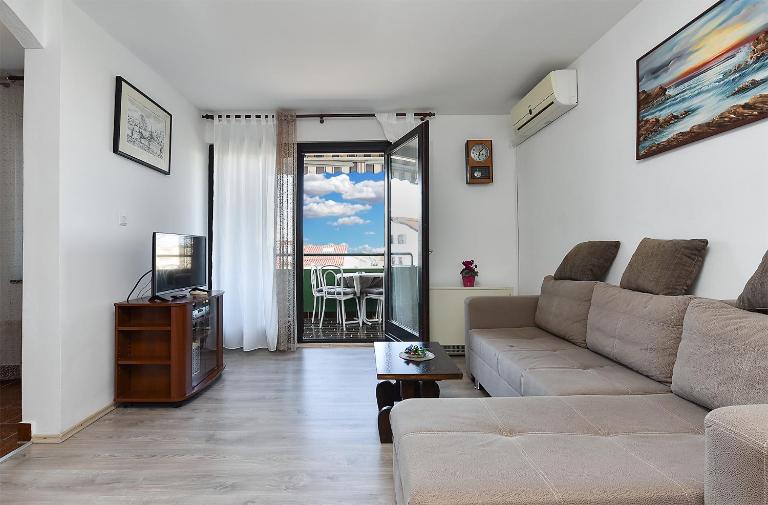 Apartment Klaudija 1178 - Ferienwohnung Fazana