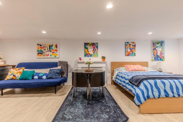 DC colorful place plus Free Parking - B&B Washington