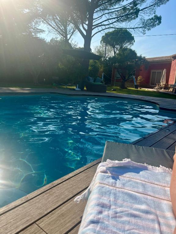 Le p’tit bonheur-Piscine chauffée-clim-Park - Ferienwohnung Carpentras