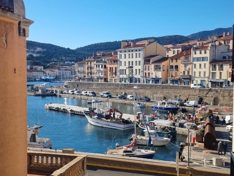 Appartement F3 à Port-Vendres, vue port, parking inclus et WIFI - FR-1-309-241 - B&B Portvendres