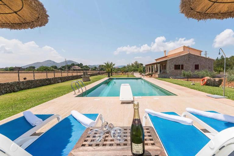 Villa Can Mosca, garden and swimming pool close to beach - Ferienwohnung Alcúdia
