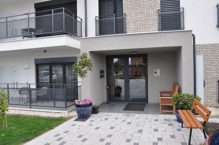 Magnolia Apartman - Ferienwohnung Dunajská Streda