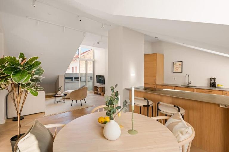 Løkka Suites I Penthouse with Private Rooftop I 2 Bedrooms & 2 Bathrooms - Bed and Breakfast Oslo