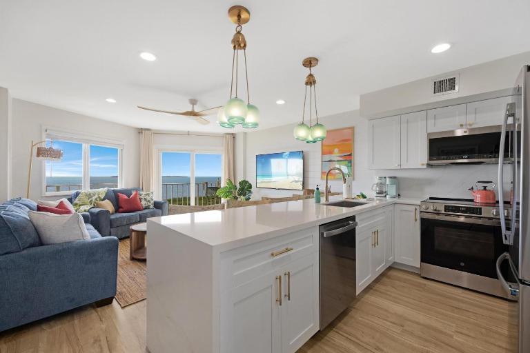 Salty Mermaid Ocean Pointe 4406 - B&B Tavernier