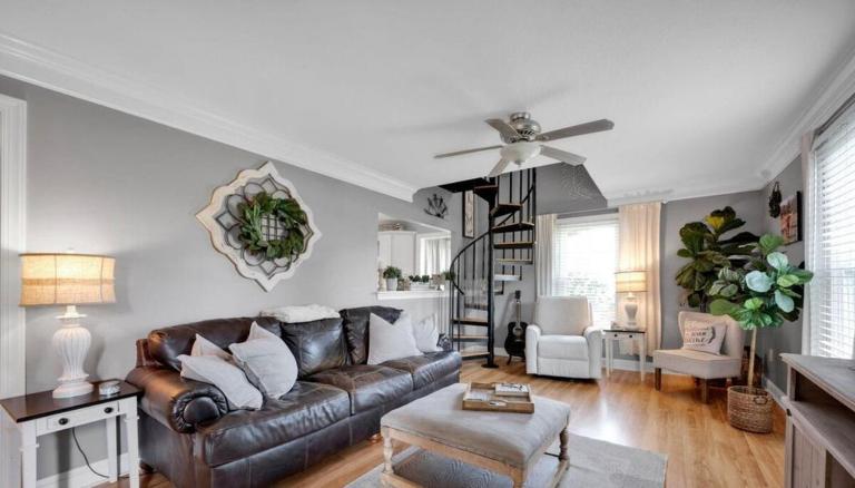 Comfy Cozy - B&B Mooresville