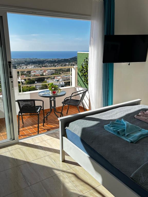 1 PMP Adamia the best sea view - B&B Peyia