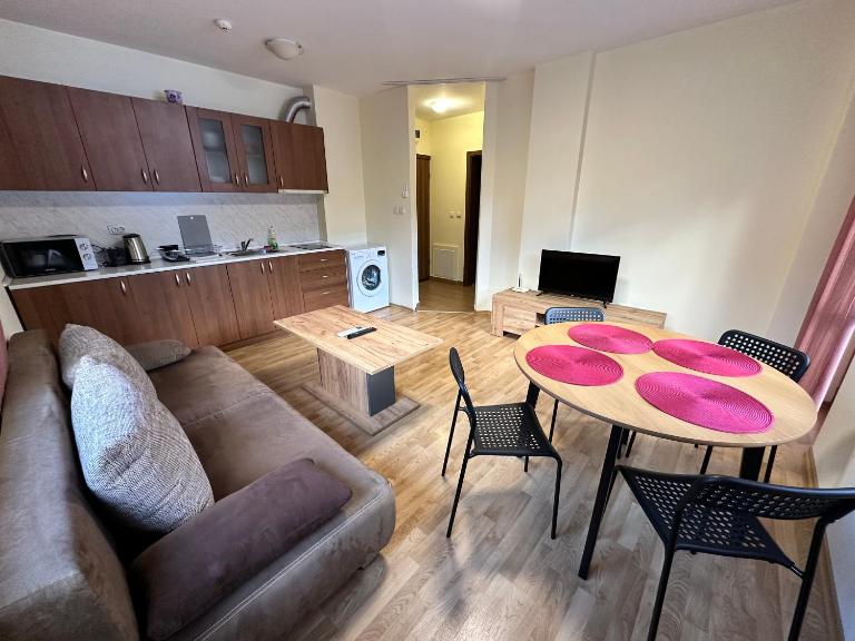 Pine Tree one bedroom apartment - Ferienwohnung Bansko