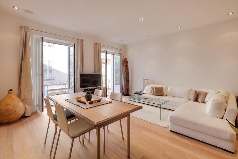 L'élégance à Antibes , central, 1 min de la plage - B&B Antibes