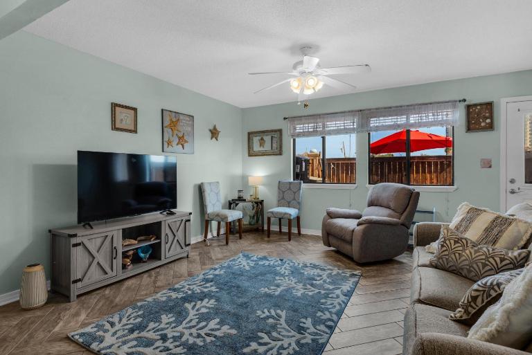 Sugar Beach C-11 - B&B Navarre