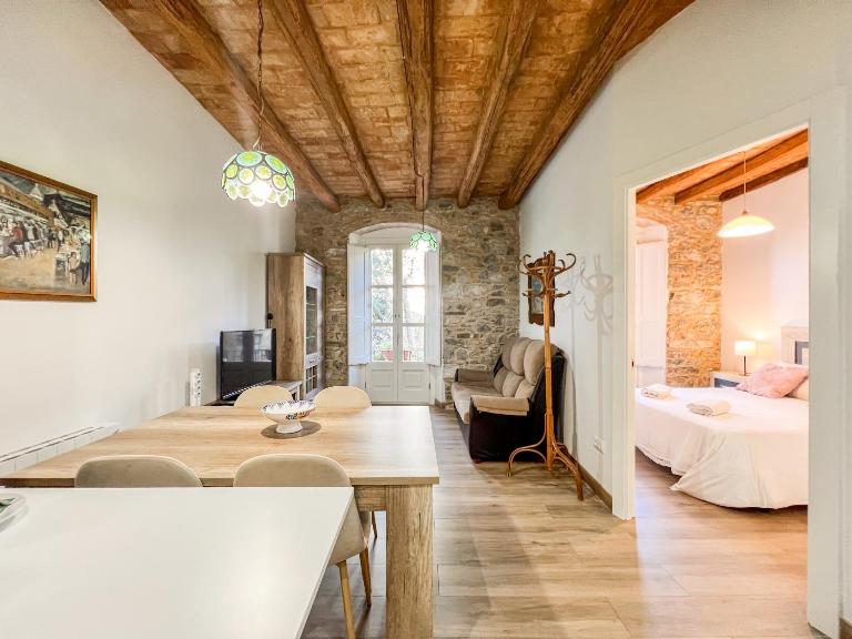Ganganell Centre. Apartamento con Patio - B&B Besalú