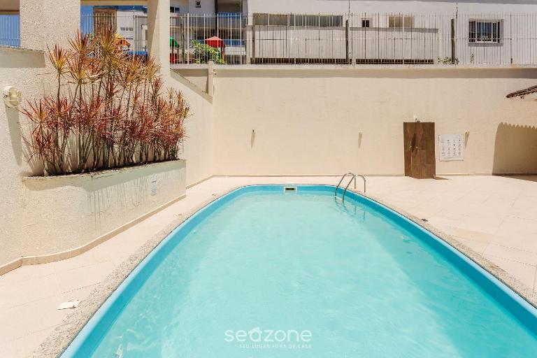 Apartamentos com Piscina em Floripa - CAC - B&B Florianópolis