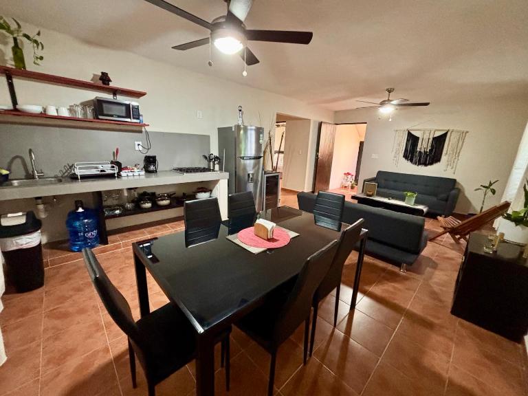 Peach35 Apartamento céntrico, 5 min de la playa y la entrada de la zona hotelera - Ferienwohnung Cancún