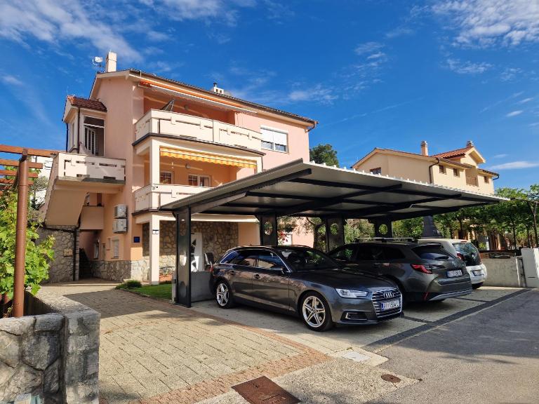 Apartment Fanuko - Ferienwohnung Krk