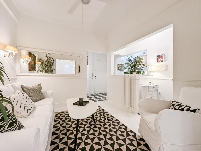 Chessboard styled 2BD apt next to Acropolis&Metro - B&B Atenas