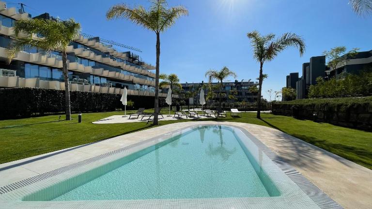 Intermobiliaria Rentals - OASIS 325 2D - B&B Estepona