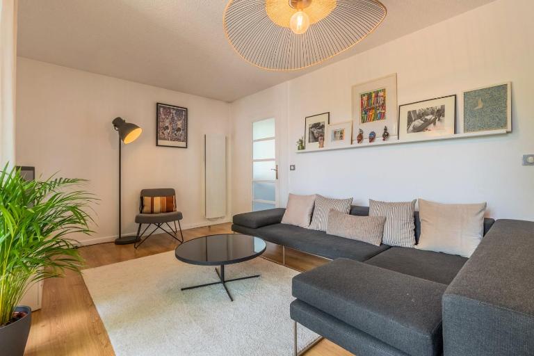 Appartement une chambre avec parking & balcon - B&B La Madeleine