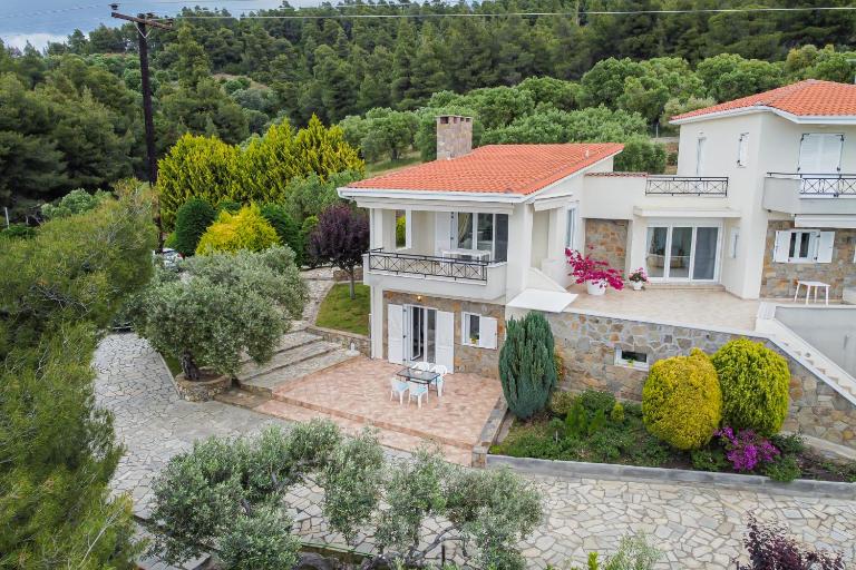 Yasemi Home by RentalsPro - Lagomandra Halkidiki - Bed and Breakfast Eliá