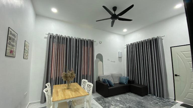 Aila Homestay TTHI - B&B Alor Setar