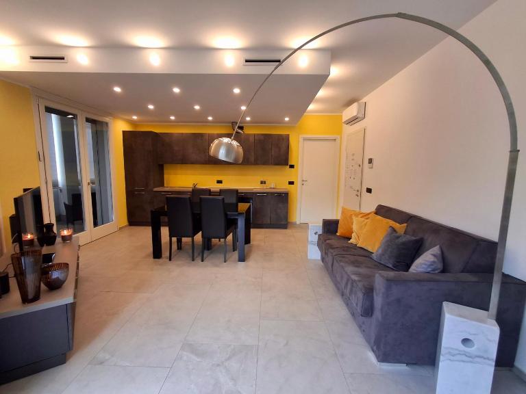 Casa di Como. - Bed and Breakfast Como