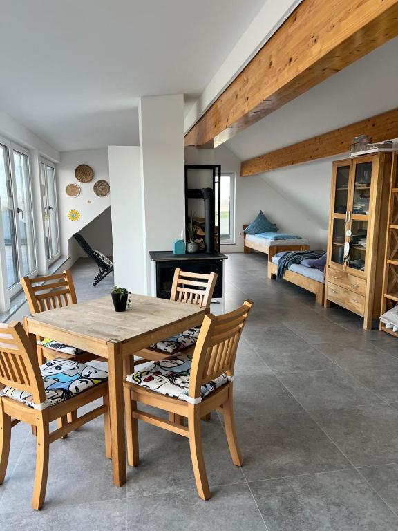 Haus Villa-Moderne Galeriewohnung in Wallersdorf-Haidlfing - Chambres d'hôtes Wallersdorf