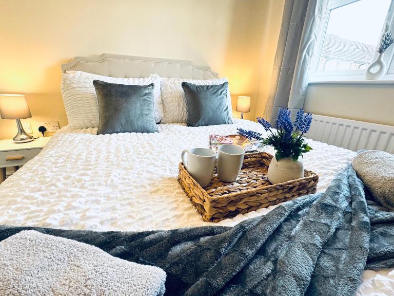 Linga House - 3 Bedrooms - Sleeps 5 - B&B Frizington