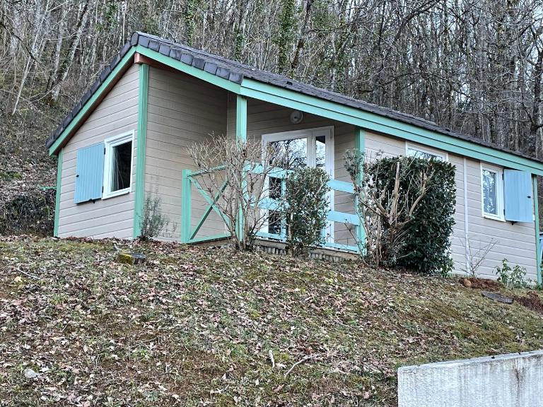 Chalet n 21 - B&B Lissac-sur-Couze