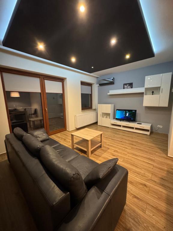 Apartamenty U Marynarza PROMENADA SOLNA 4A -Centrum Ścisłe Deptak ,Park -Garaż Podziemny-Best Restaurants in the Apartment-FAK VAT - Ferienwohnung Kielce