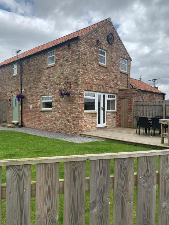 The Granary, Field House Farm, countryside location near York - Bed and Breakfast Wilberfoss