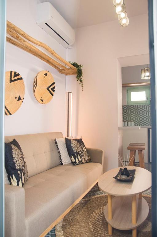 Urban Oasis Suite - B&B Ermoúpolis