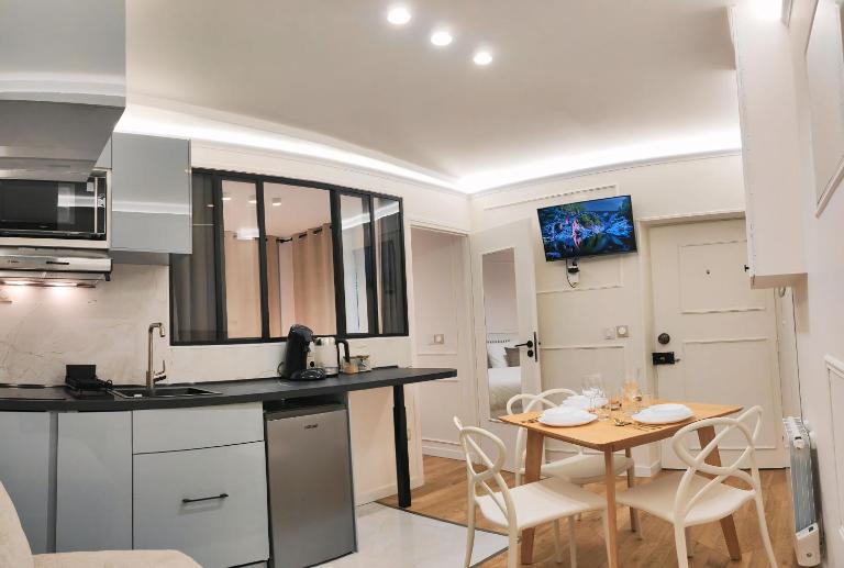 Appartement -Paris Bastille LIGHT - B&B Parigi