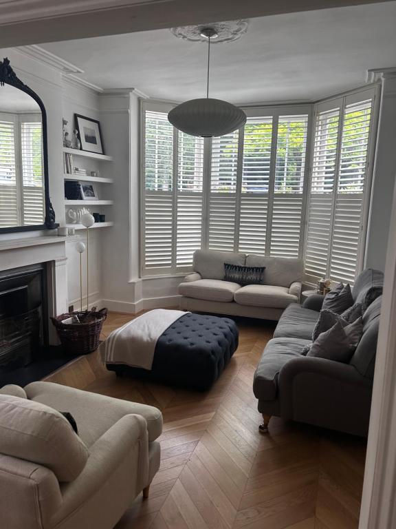 Chestnut Cottage - 4 bedroom house - Chambres d'hôtes Kings Worthy