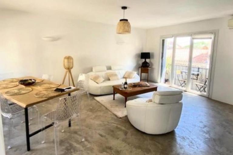 Spacious house with balcony - Bed and Breakfast Sainte-Maxime