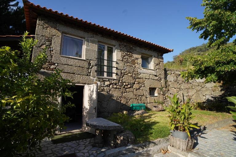 Lemon Tree Cottage at Terrus Winery - Chambres d'hôtes Barrô