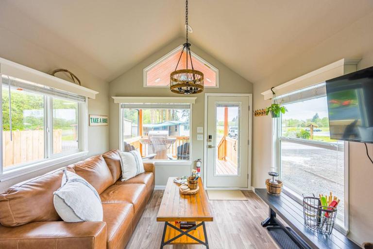 Rainforest Tiny Home Rustic - B&B Forks