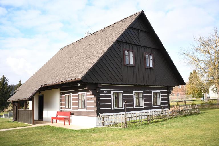 Dědečkova roubenka - B&B Nemojov