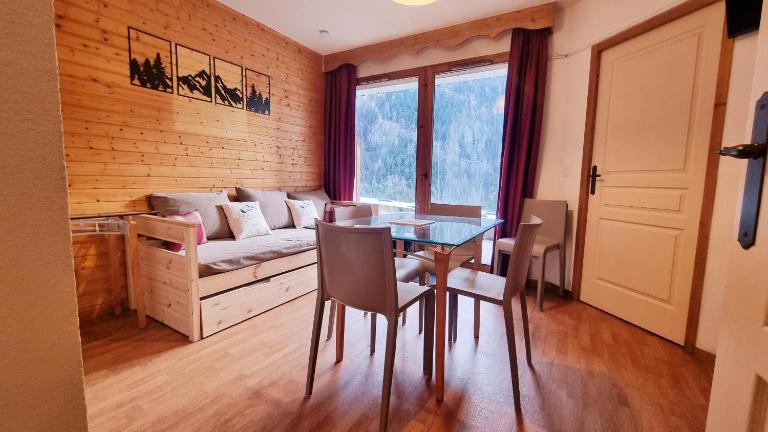 Hameau 1 002 - SPA & PISCINE appartement 6 pers - B&B Orelle