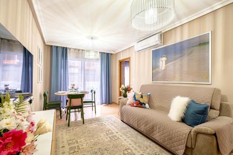 Ramon Gallud - Bed and Breakfast Torrevieja