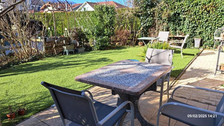 Appartement 55m, séjour, chambre, cuisine, jardin et parking privatifs - Chambres d'hôtes Aix-les-Bains