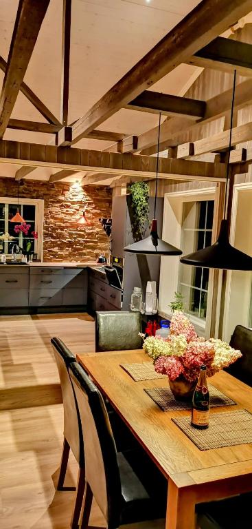 Fantastisk feriehus på Tretten, Hafjell - B&B Tretten