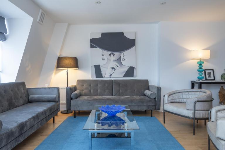 Elegant Mayfair Apartment 5 - Chambres d'hôtes Londres